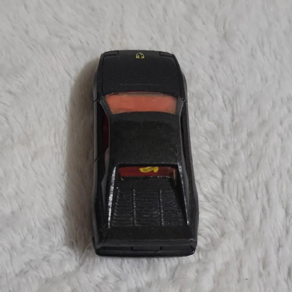 Vintage Ferrari 348 Hot Wheels car 1990